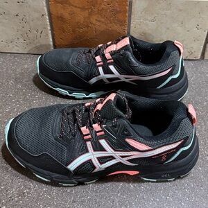 Asics Women's Black and Pink Running Shoes size 8